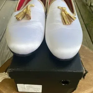 Handmade FERUCCI Men\'s White Satin Loafers with Gold Tassels Size 8 Ferrucci | Shoes | Handmade Ferucci Mens White Satin Loafers  main image 2